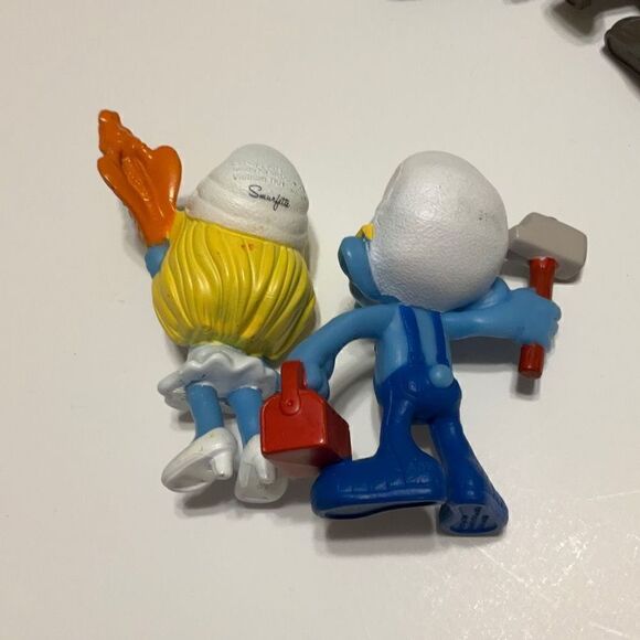Bundle of 4 2013 McDonald’s Smurfs - Picture 13 of 13